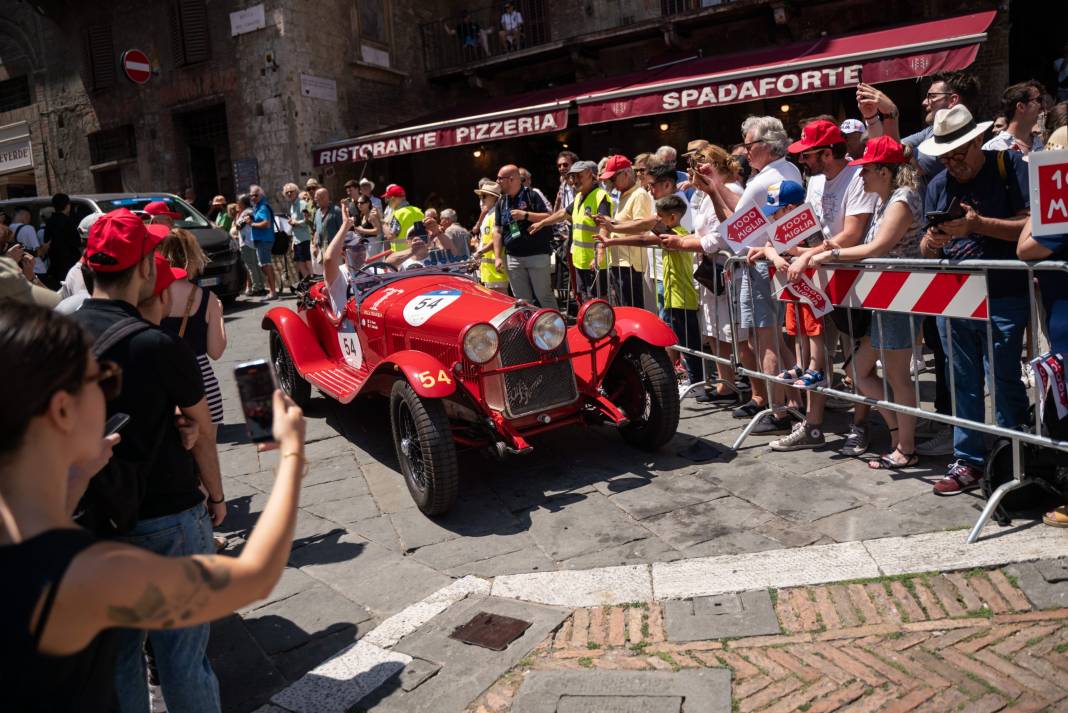 1000 Miglia 2025'te Roma fırtınası: Klasiklerin Başkent Çıkarması! 30